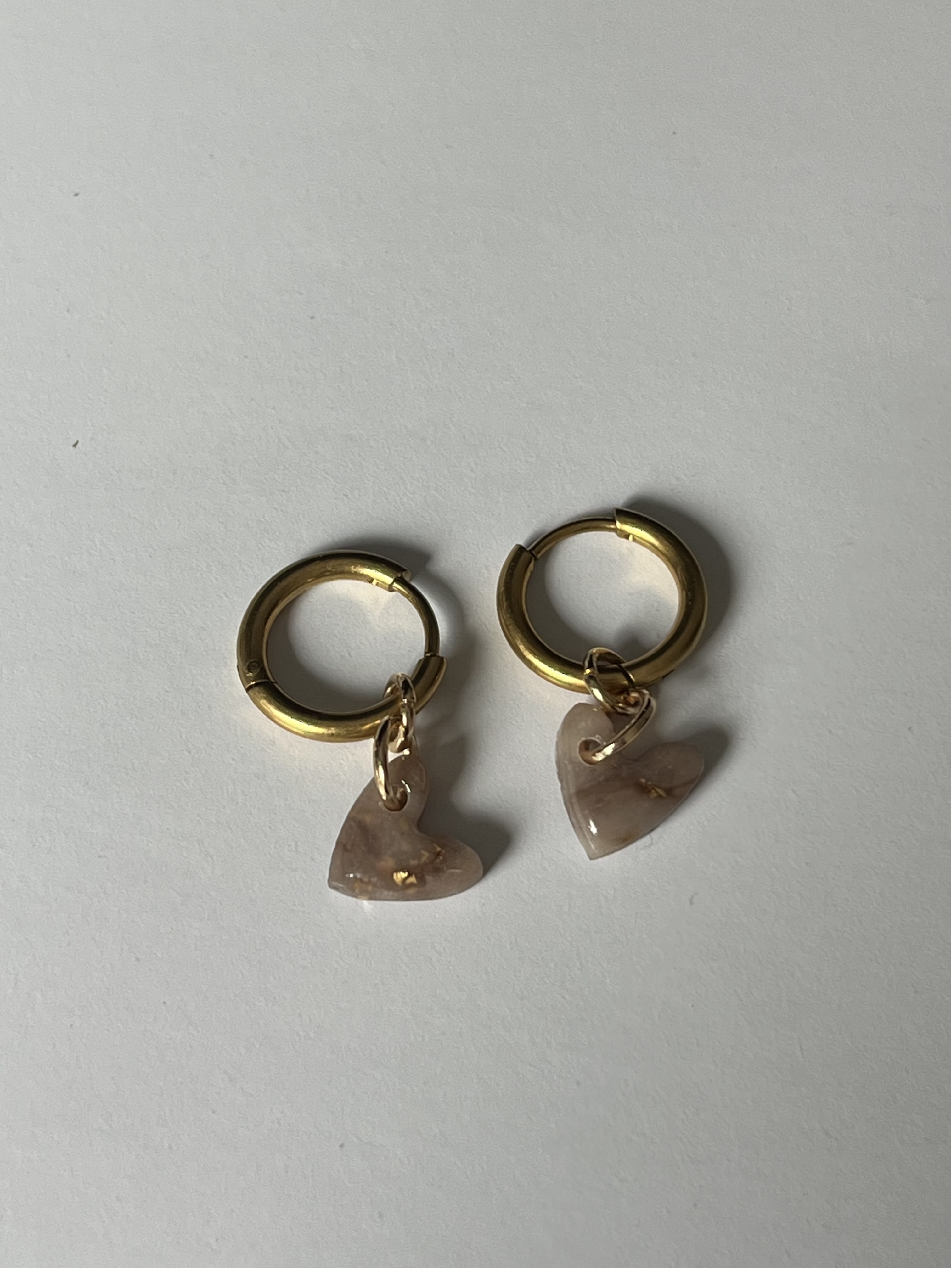 Aro mini charms marron marmolado 