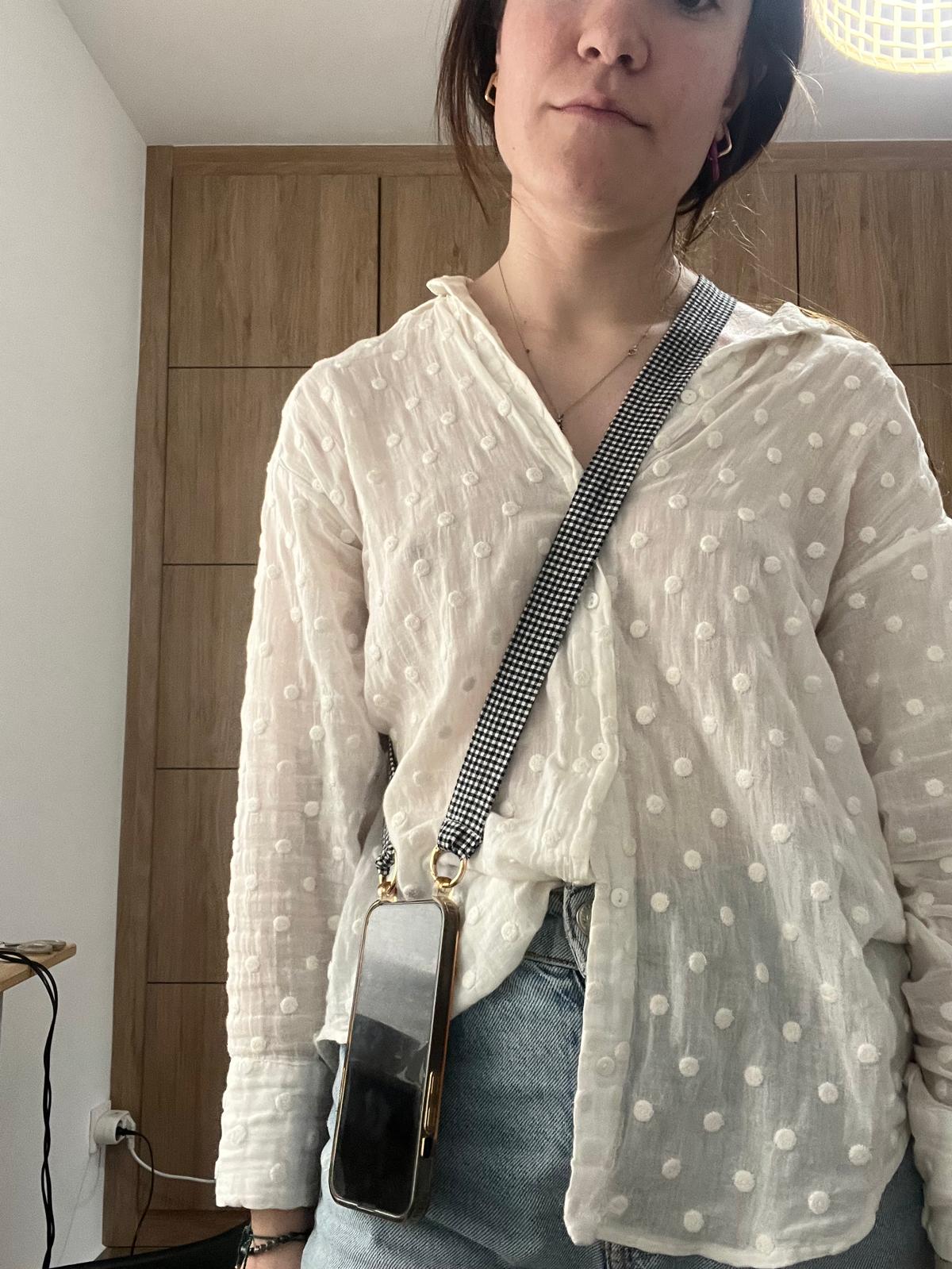 cuelga movil cuadros negros