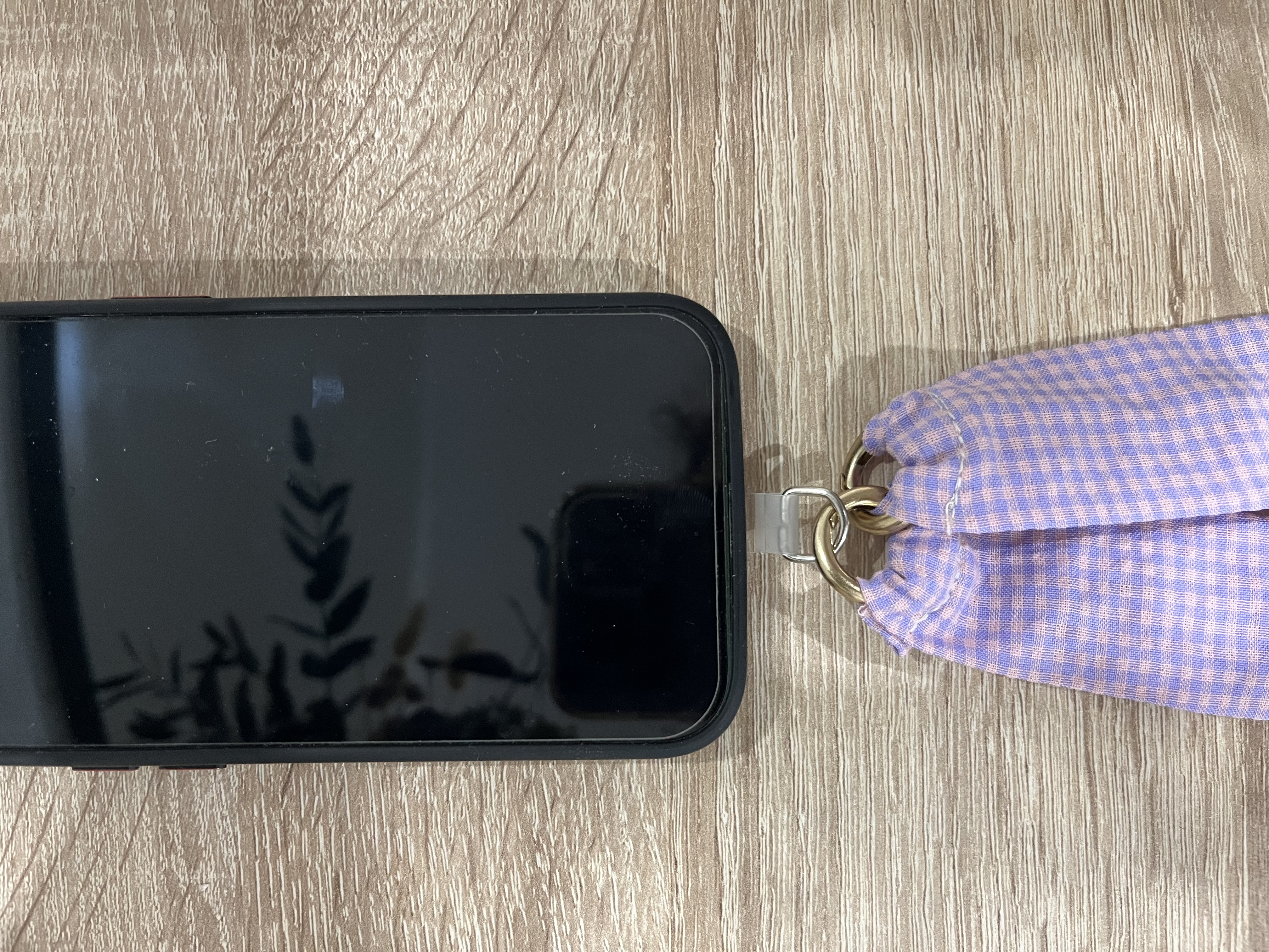 cuelga movil cuadros negros