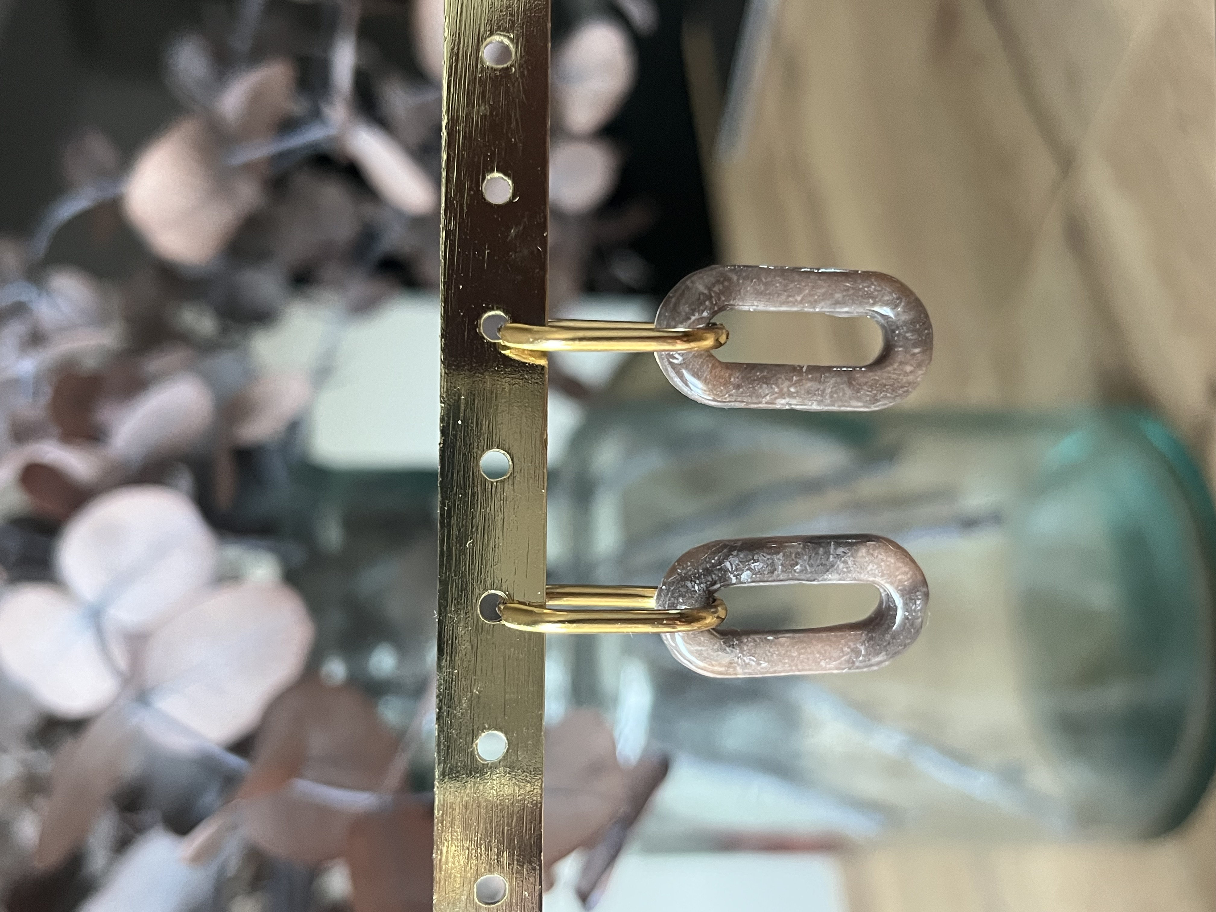 Aro con capsula marmolada marron