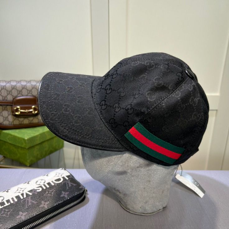 Gucci Black Cap Description