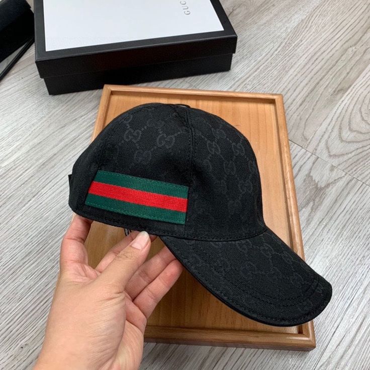 Gucci Black Cap Description