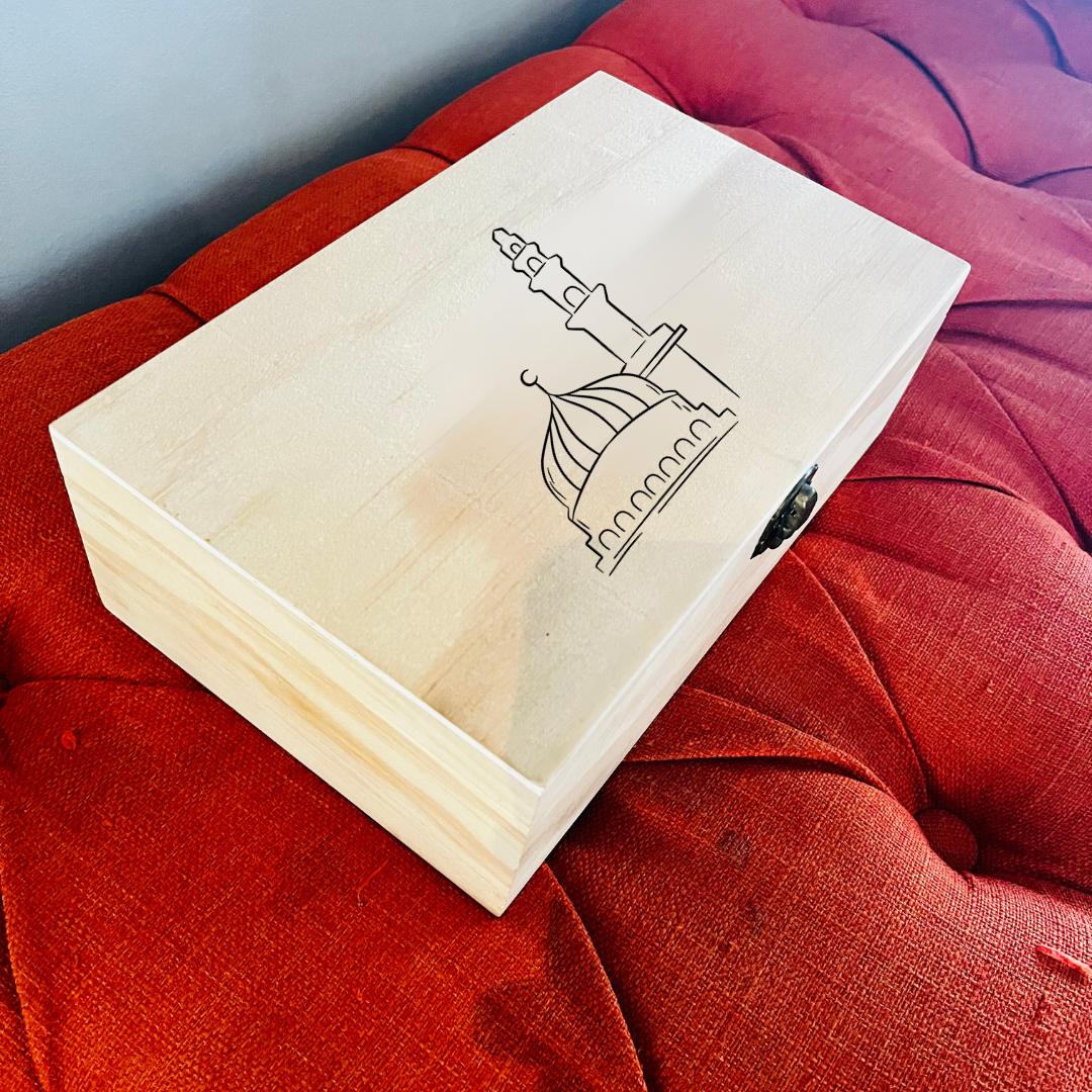 Madina Dome Wooden Tasbeeh Box – Laser Engraved Islamic Prayer Bead Storage, Masjide Nabawi Design, Muslim Gift for Ramadan, Hajj, Umrah or Eid