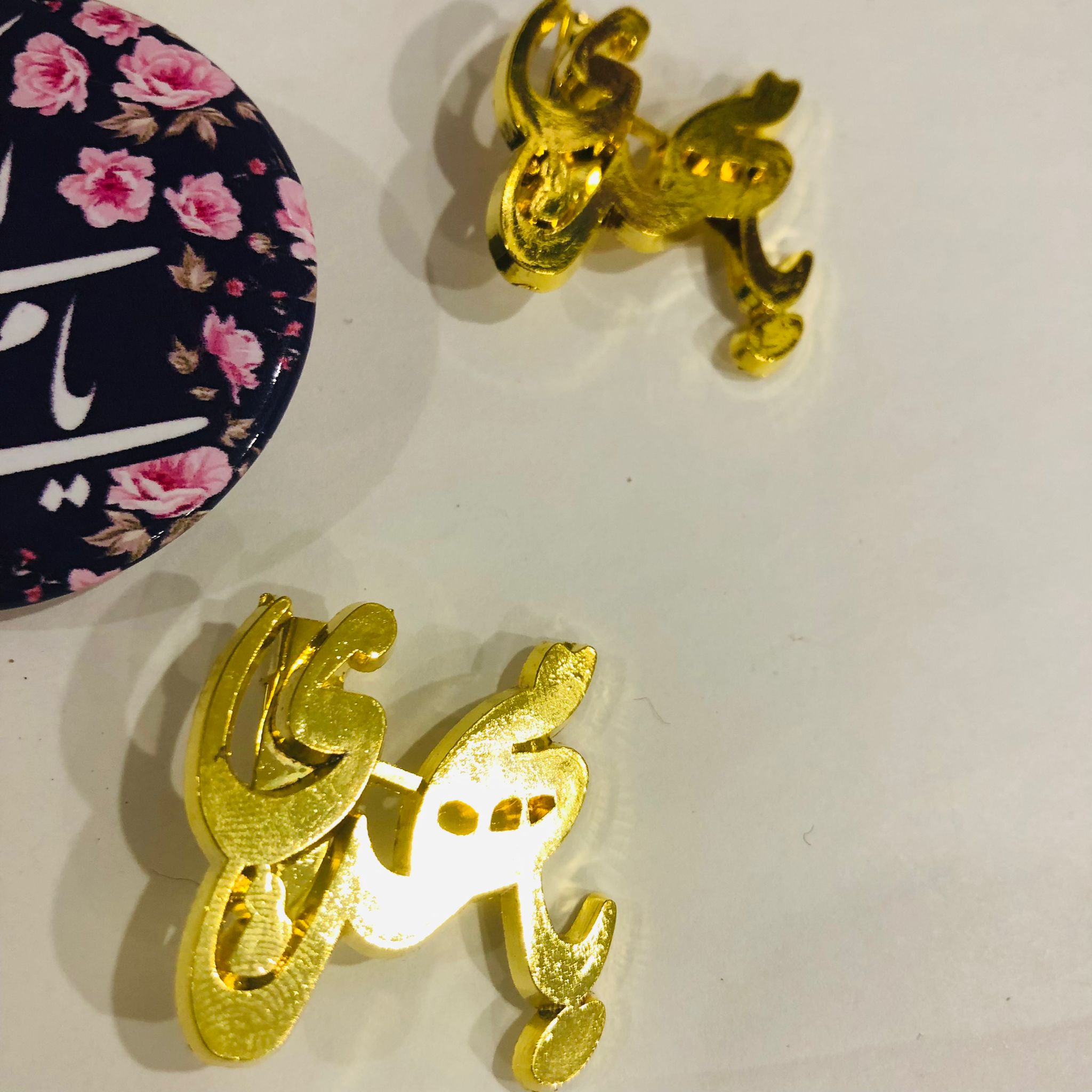 Islamic Lapel Pins, Ya Mahdi Adrikni, Shia Enamel Gold pins, Imam Mehdi, 12th Imam, Ya Hujjah, Faraj, 313, Sahibuz Zaman, Muharram Azadari