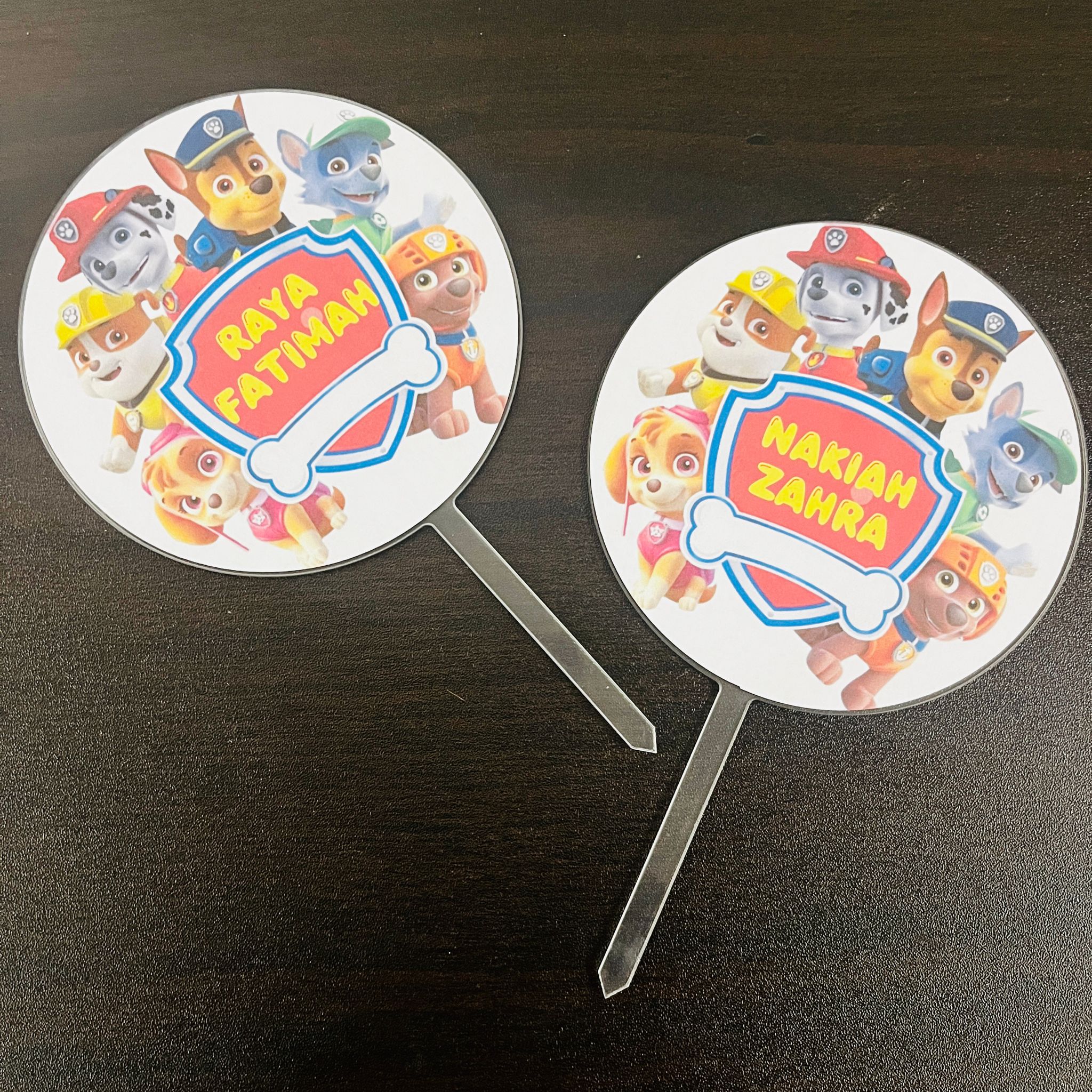 Custom Round Acrylic Cake Topper with Cartoon Characters – Personalized Birthday Party Decoration