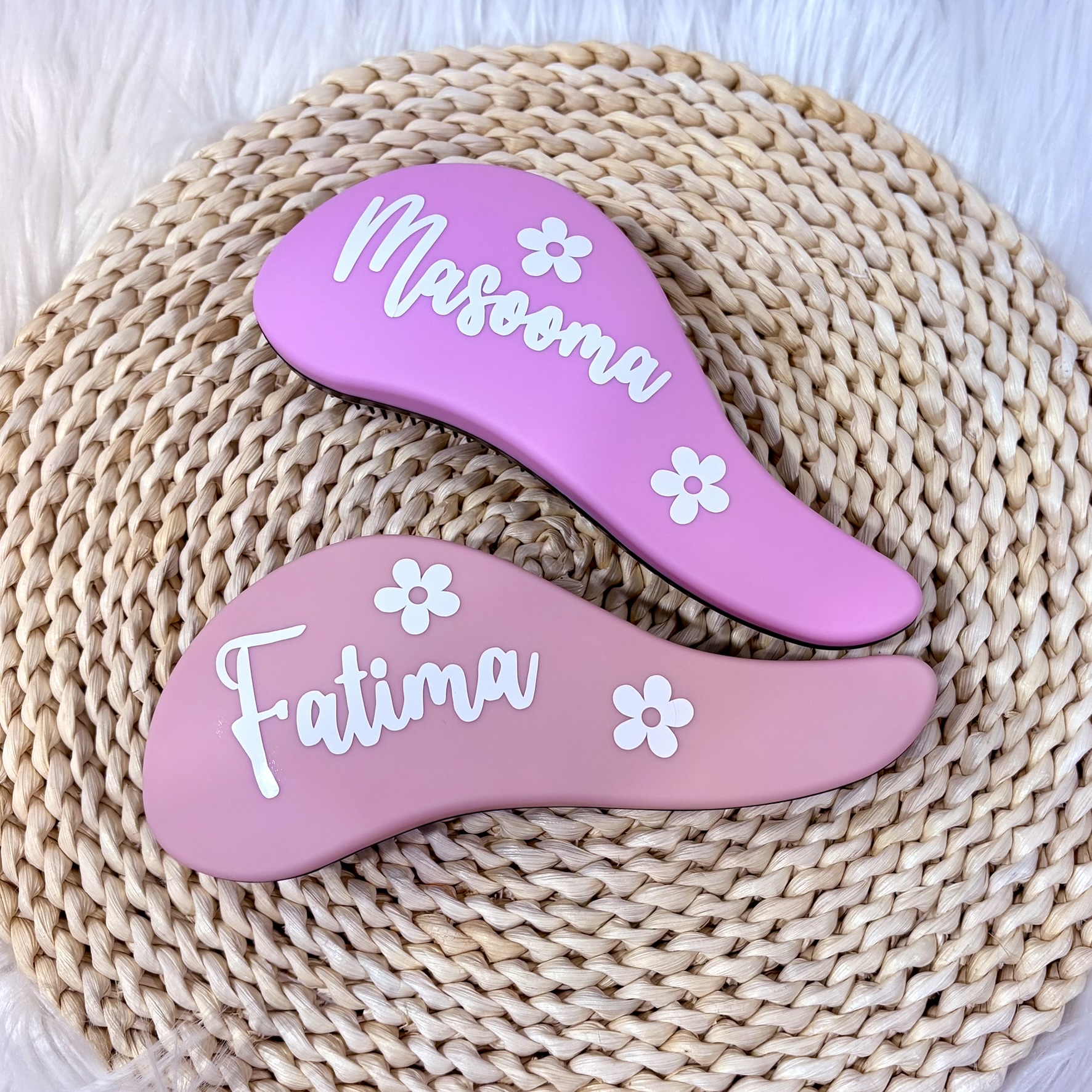 Custom detangling brushes with names