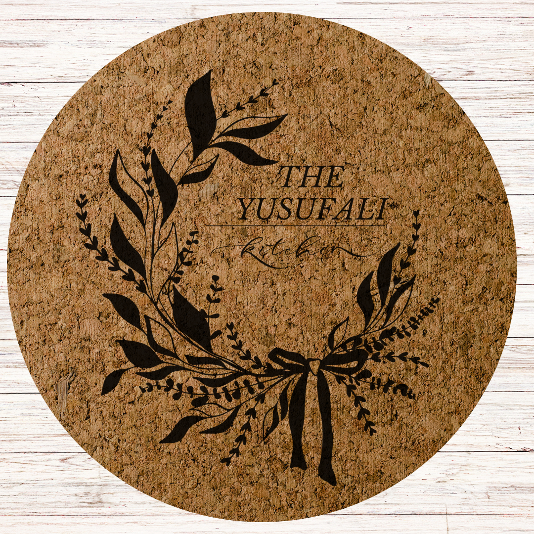 Family Name Engraved Cork Hot Mat Housewarming Kitchen Gift – Heat-Resistant Trivet for Kitchen & Dining