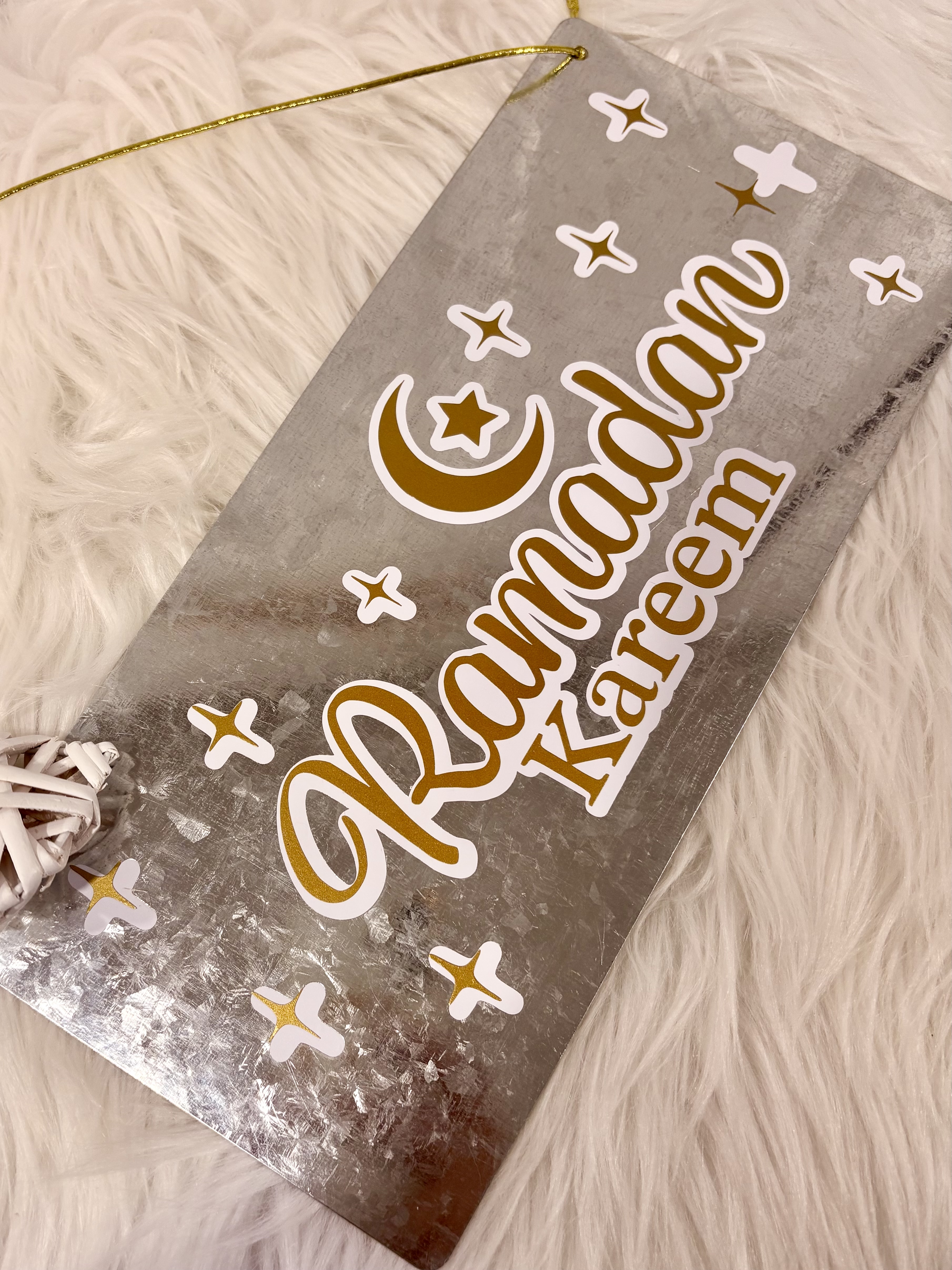 Ramadan Kareem Metal Sign – Islamic Wall Decor for Ramadan