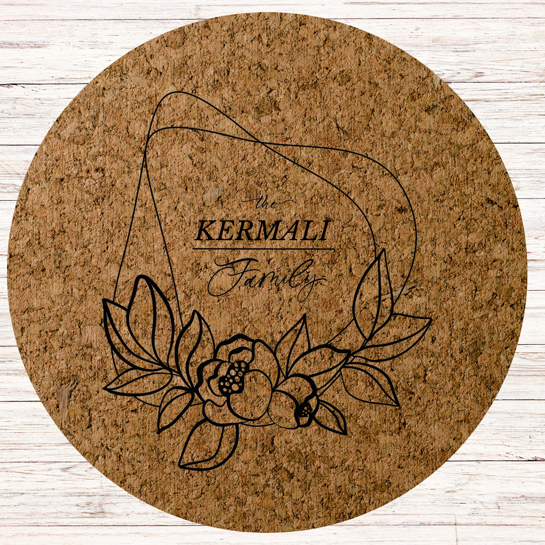 Family Name Engraved Cork Hot Mat Housewarming Kitchen Gift – Heat-Resistant Trivet for Kitchen & Dining