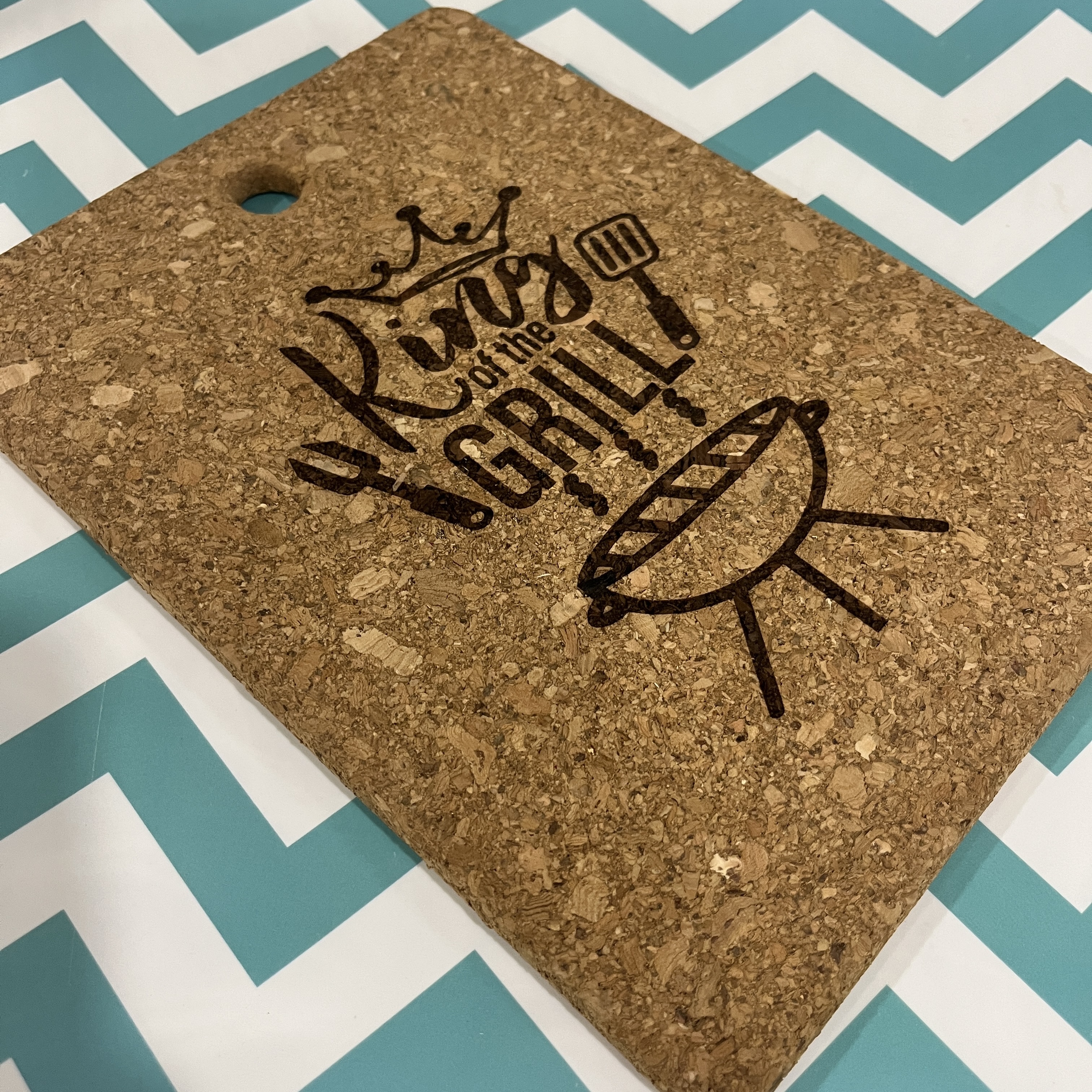 Engraved Cork Hot Mat – King of the Grill | BBQ Trivet for Dad, Outdoor Cooking & Kitchen