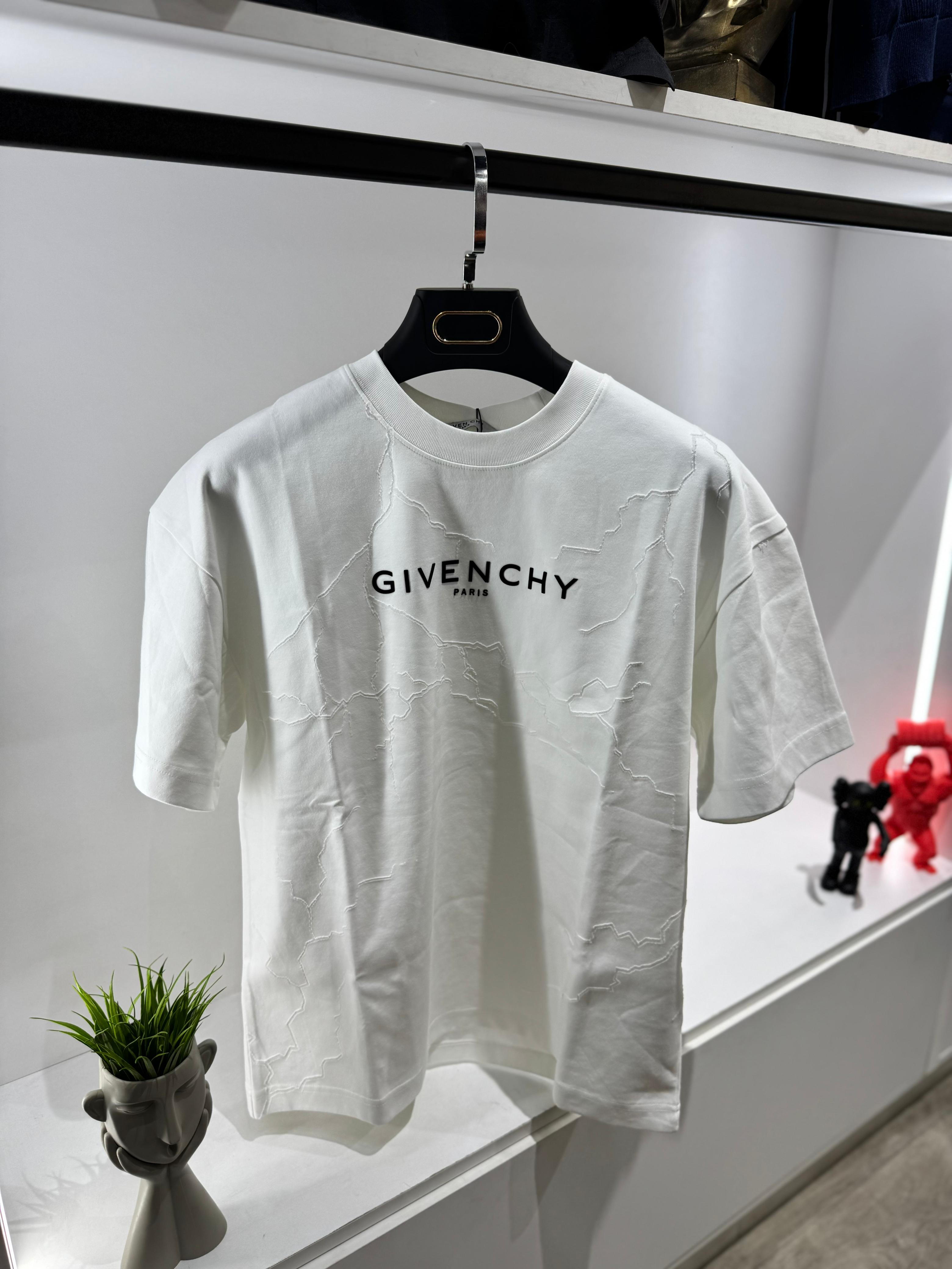 Premium Men's T-Shirt with Embossed Detailing