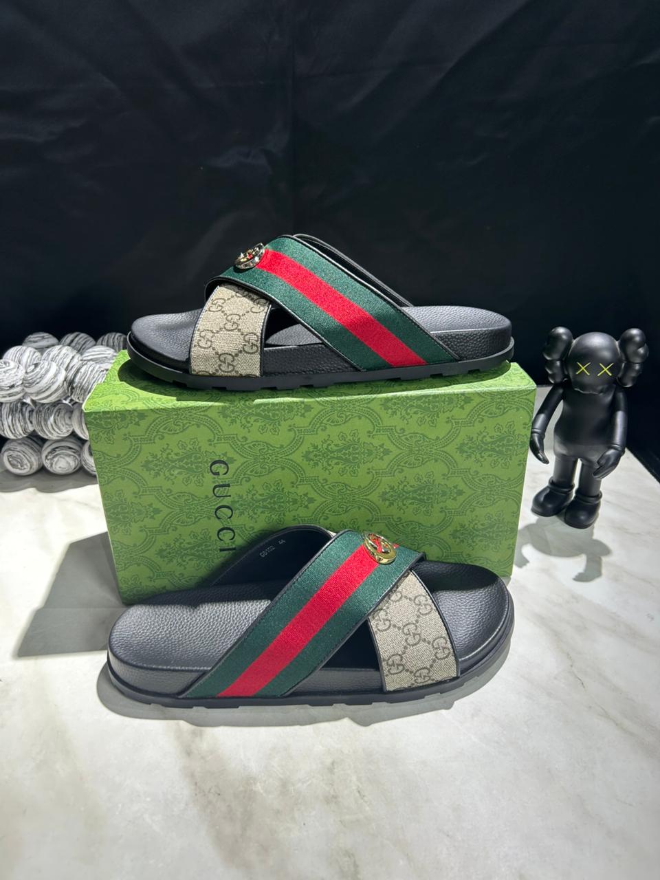 Cross-Band Designer Slides