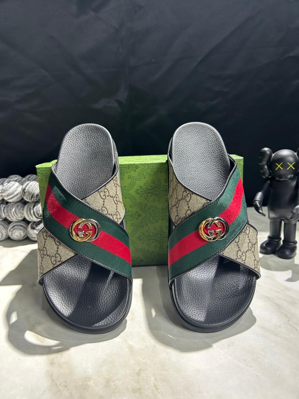 Cross-Band Designer Slides