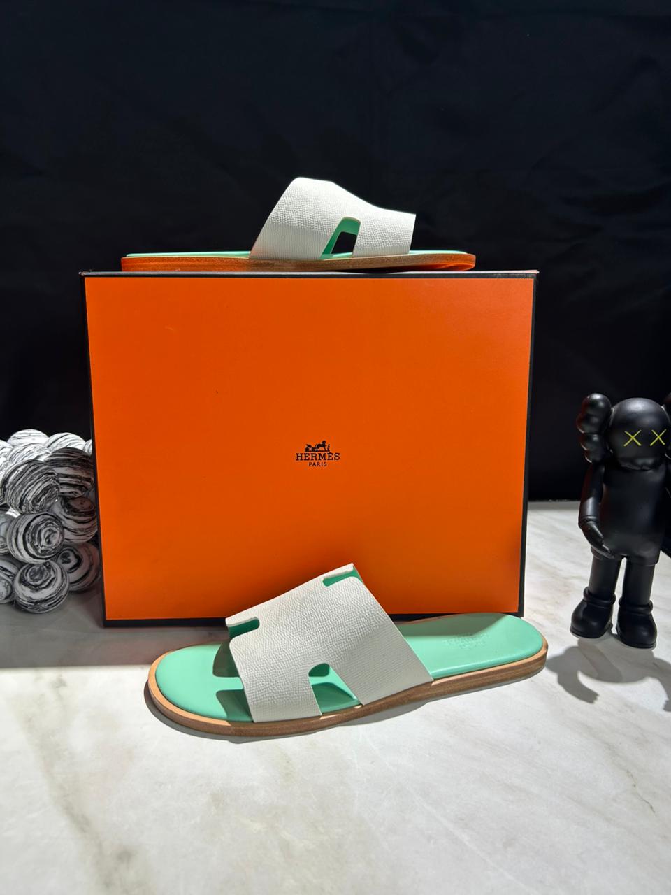 Contemporary Open-Toe Slides