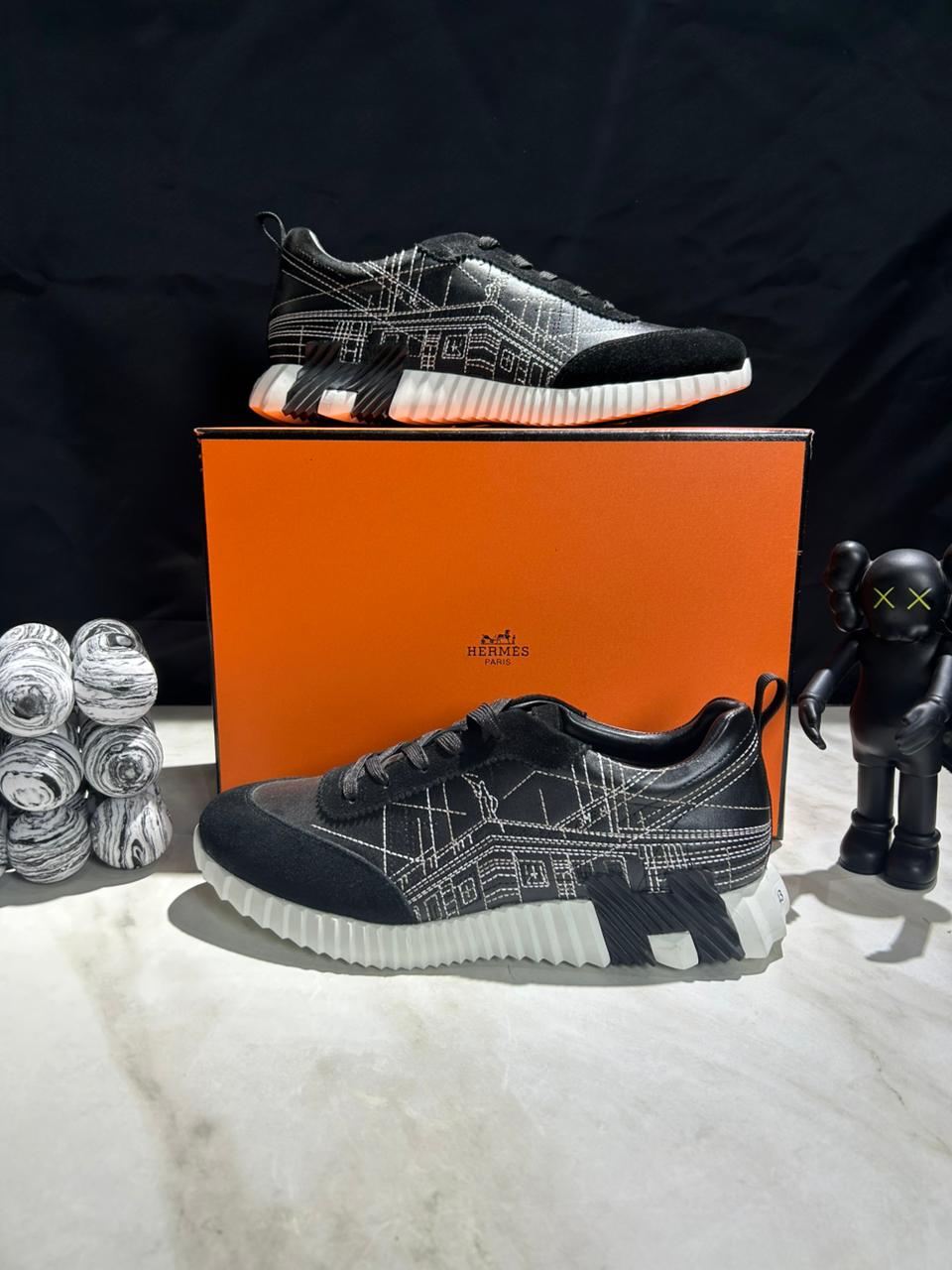 Men's Designer-Inspired Sneakers with Architectural Stitching