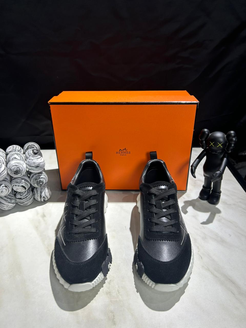 Men's Designer-Inspired Sneakers with Architectural Stitching