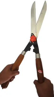 Heavy Dute Garden Grass Cutter with Wooden Handle,Hedge Shear,Lawn Cutter, Garden Tool Kit (1 Tools)