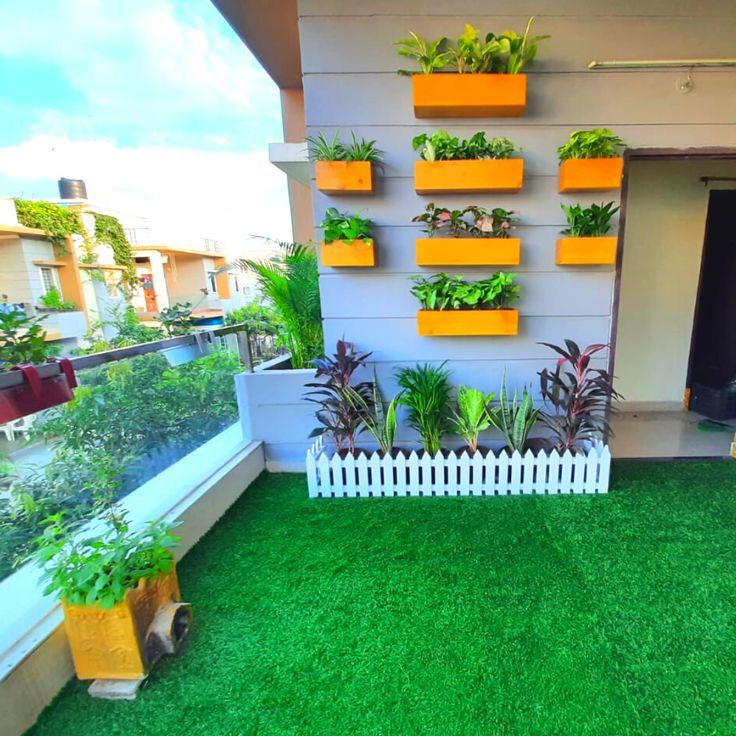 Wood Picket Fence 