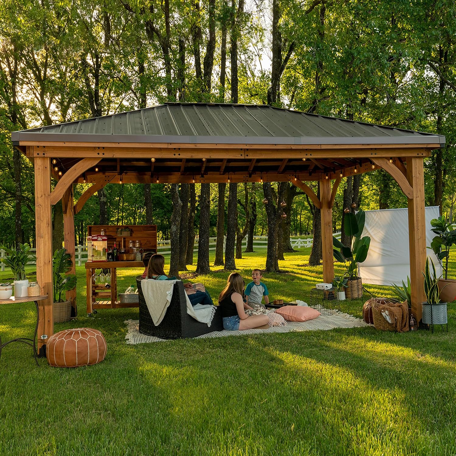 Paggu Discovery Wooden Gazebo