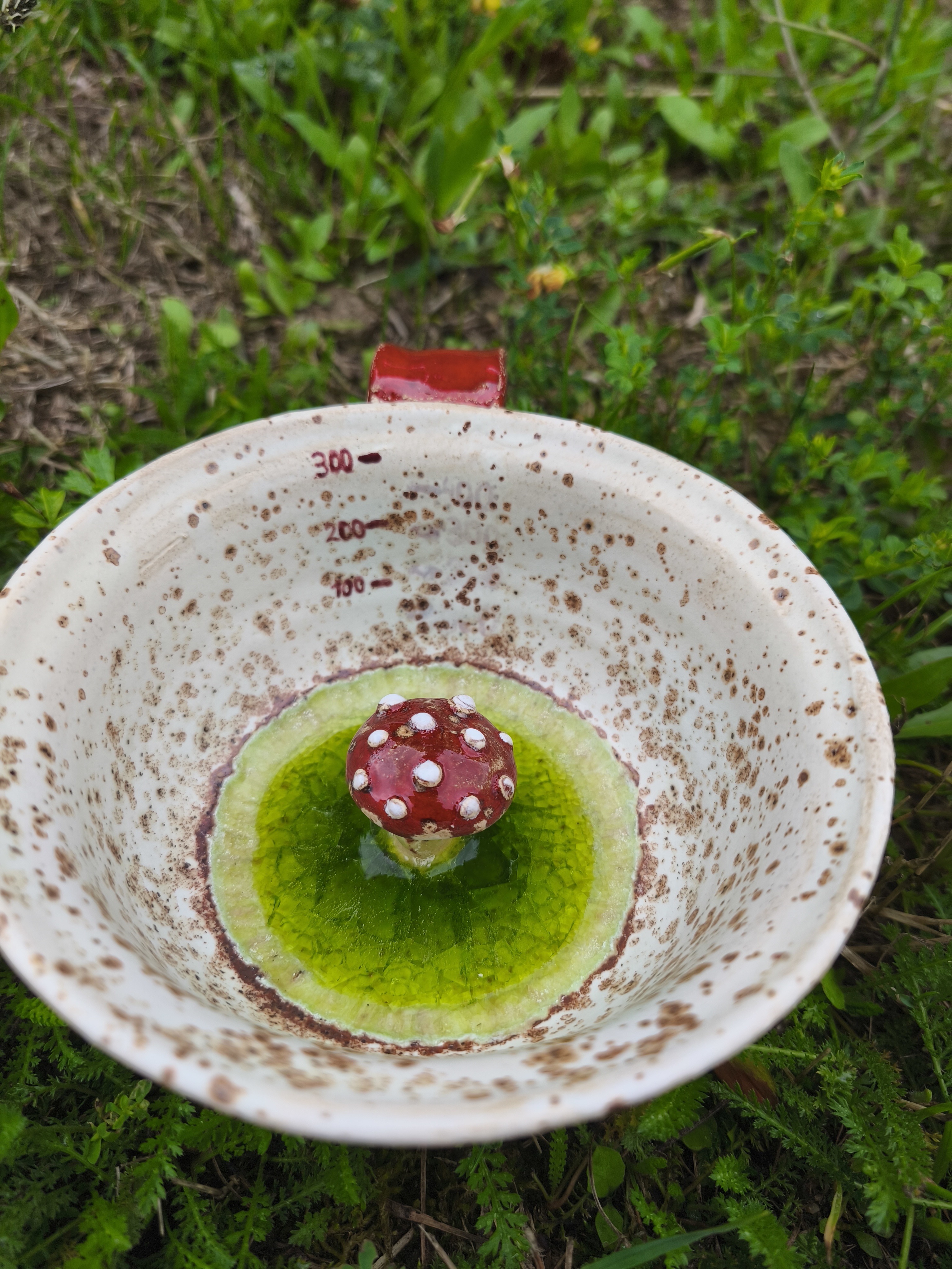 Überraschungs-Tasse