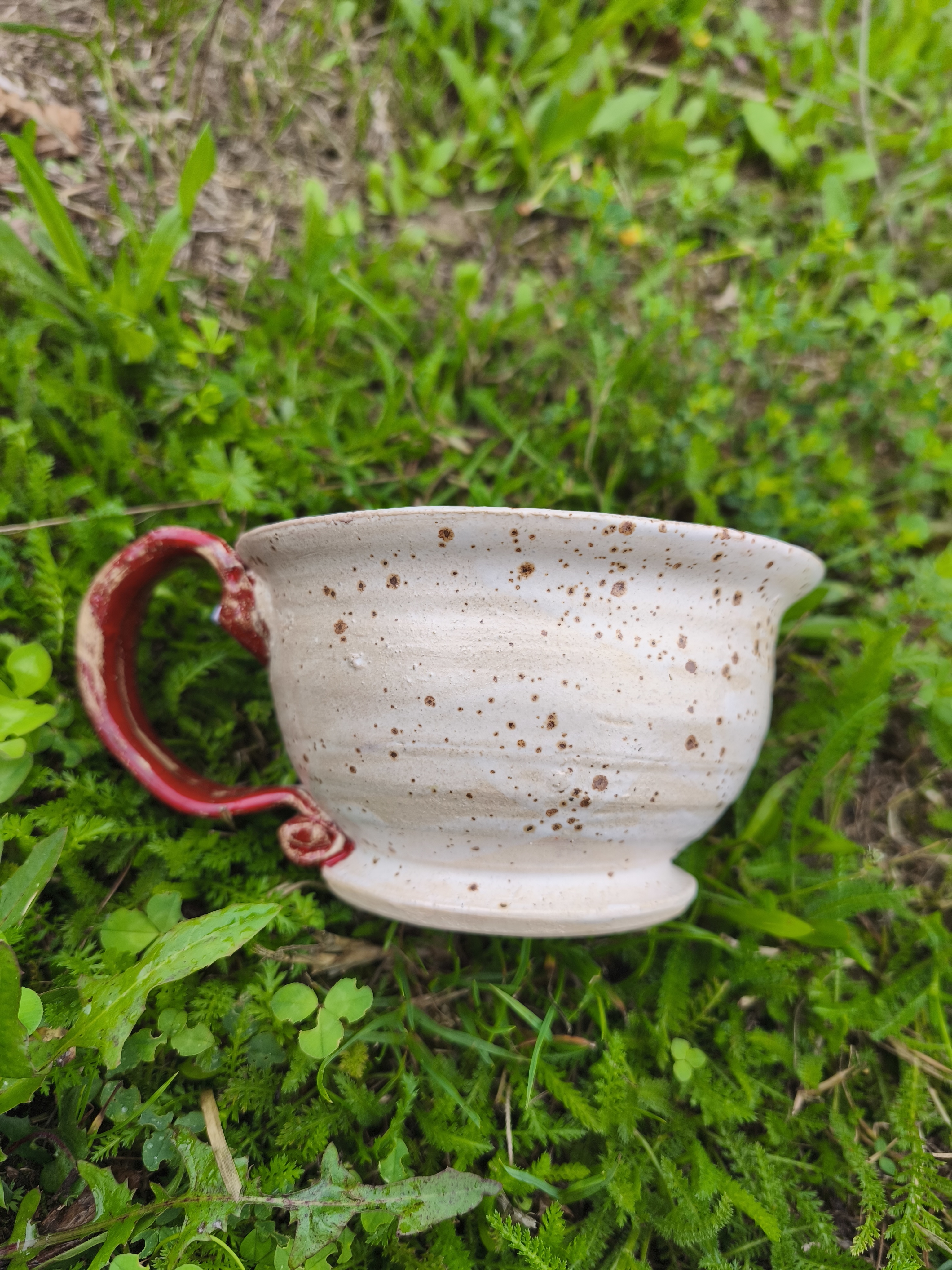 Überraschungs-Tasse