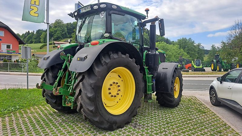 Tracteur Agricole John Deere 6215R – 2016 – 5819 h
