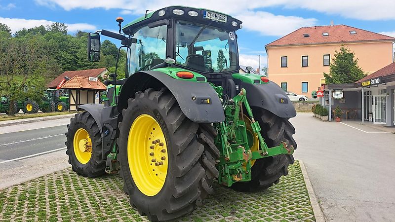 Tracteur Agricole John Deere 6215R – 2016 – 5819 h