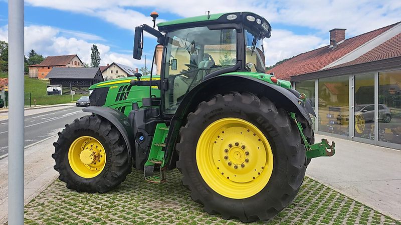 Tracteur Agricole John Deere 6215R – 2016 – 5819 h