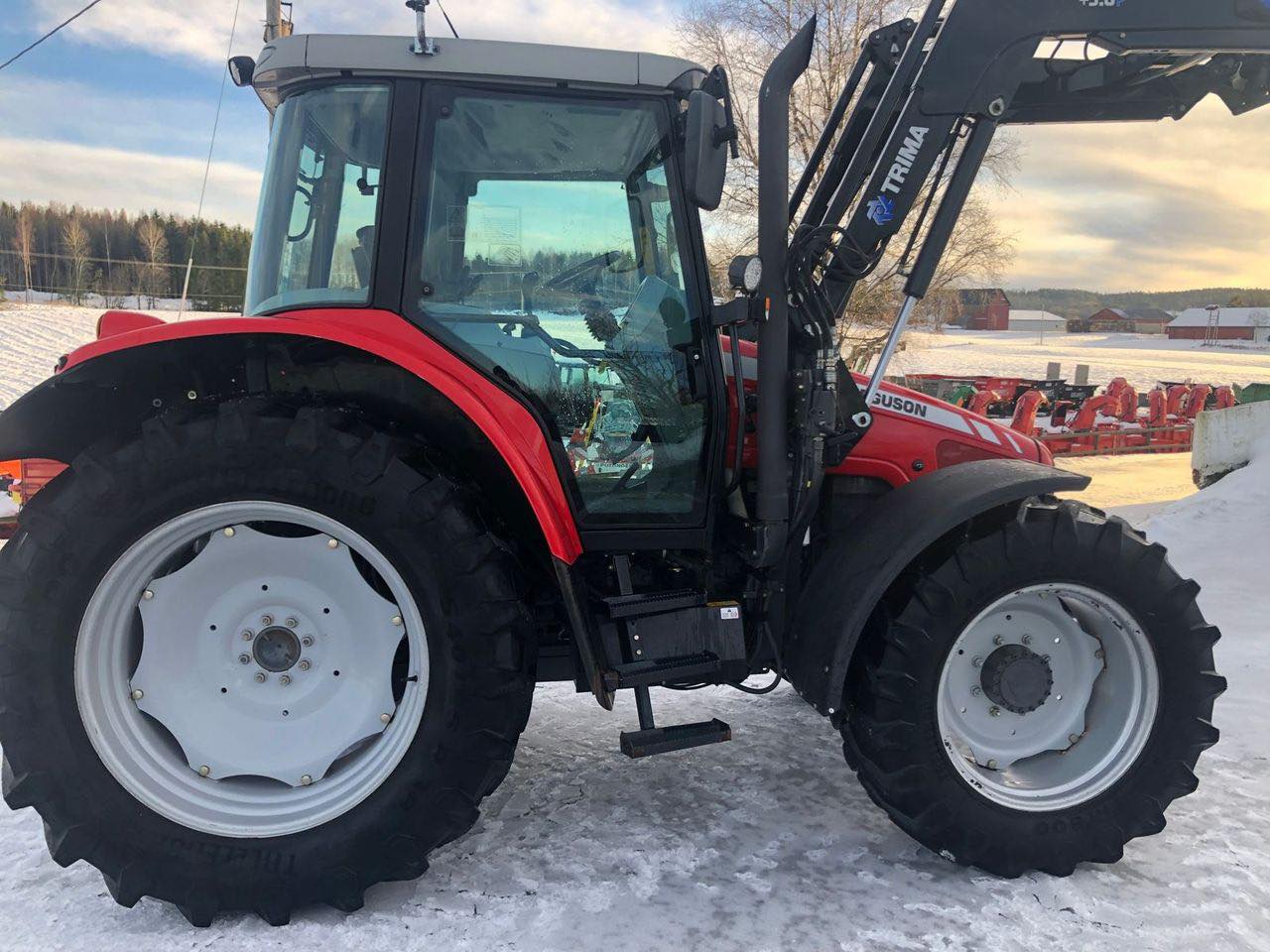Tracteur Massey Ferguson MF 5455 – 2012 – 2600 h
