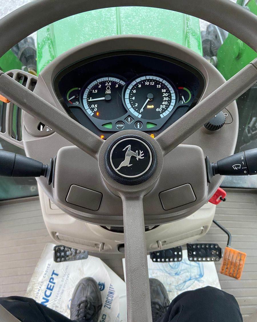 Tracteur Agricole John Deere 6125R – 2015 – 4 015 h