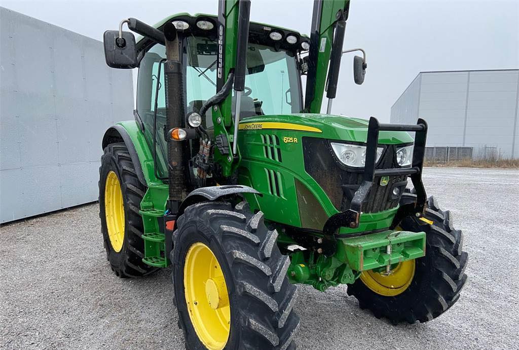 Tracteur Agricole John Deere 6125R – 2015 – 4 015 h