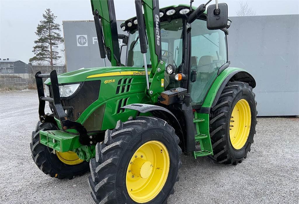 Tracteur Agricole John Deere 6125R – 2015 – 4 015 h