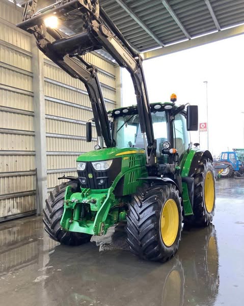 Tracteur Agricole John Deere 6130R – 2017 – 3600 h – Chargeur frontal & relevage avant