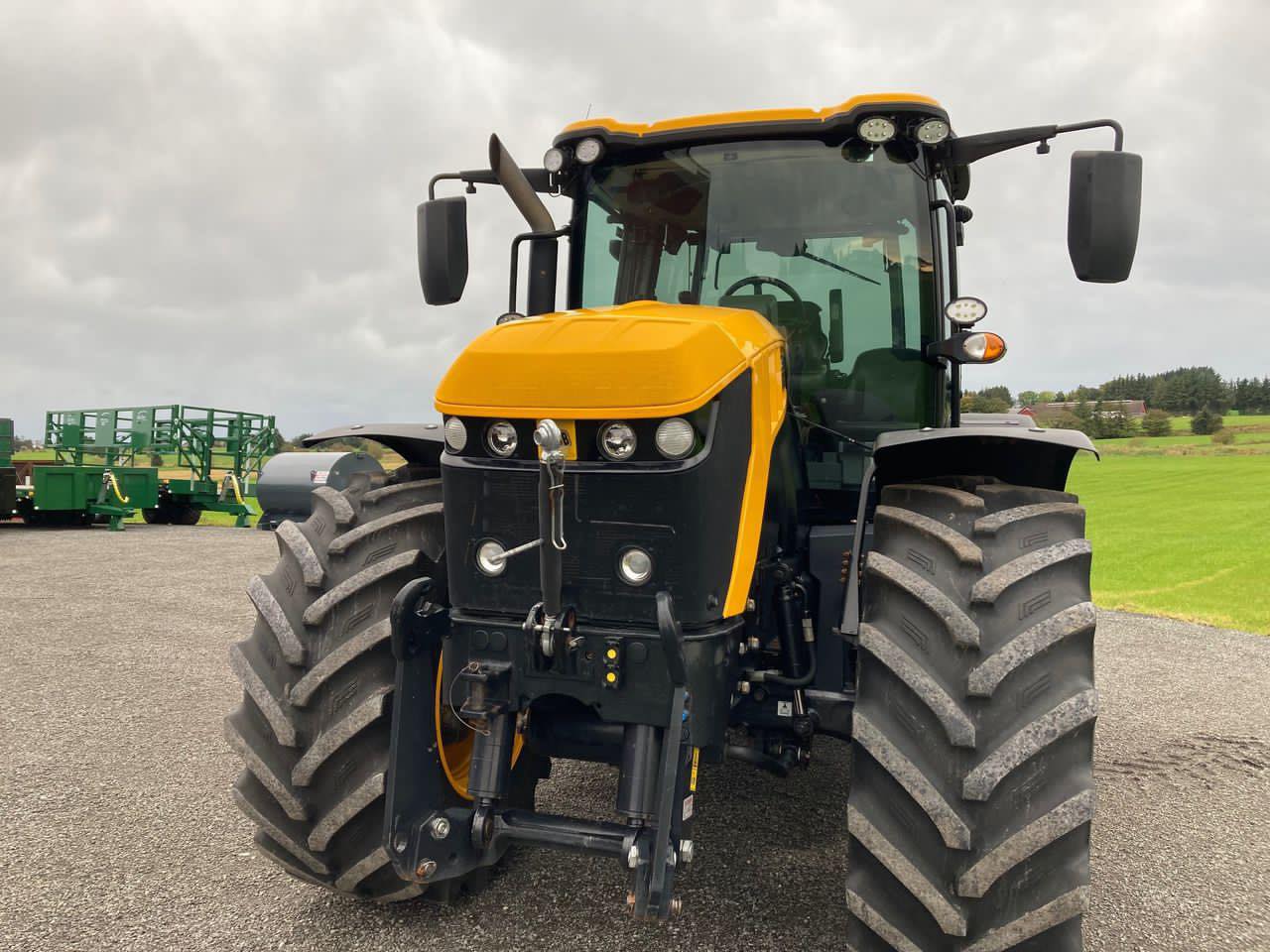 Tracteur Agricole JCB Fastrac 4220 – 2020 – 3 263 h