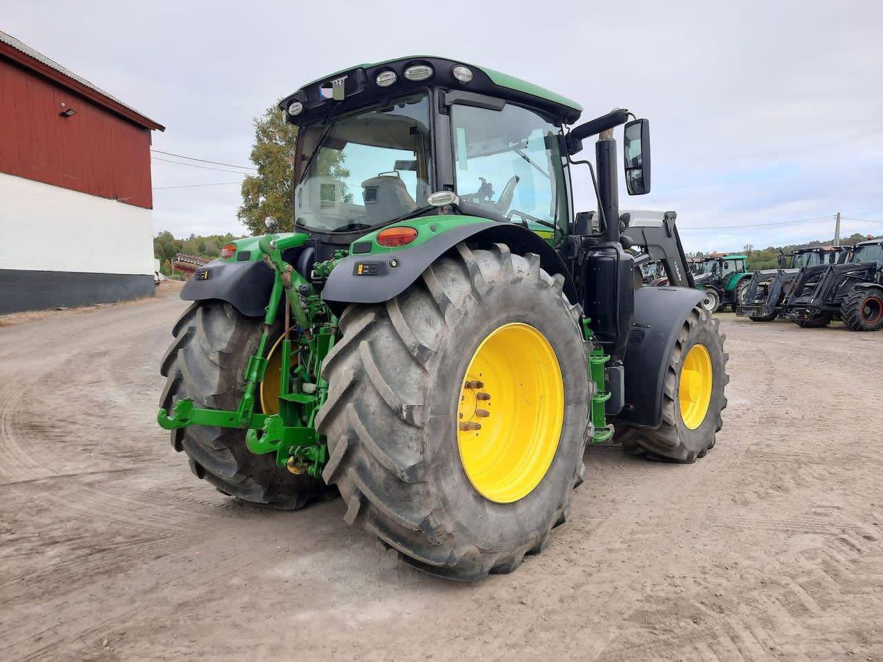 Tracteur Agricole John Deere 6155R – 2016 – 5 685 h