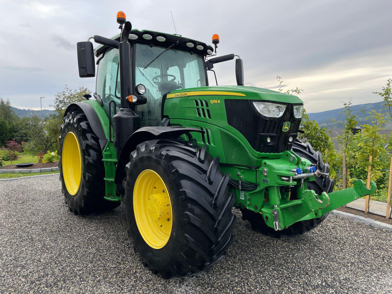 Tracteur Agricole John Deere 6155R – 2018 – 2 875 h