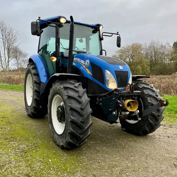 Tracteur Agricole New Holland TD5.95 – 95 ch – 973 h