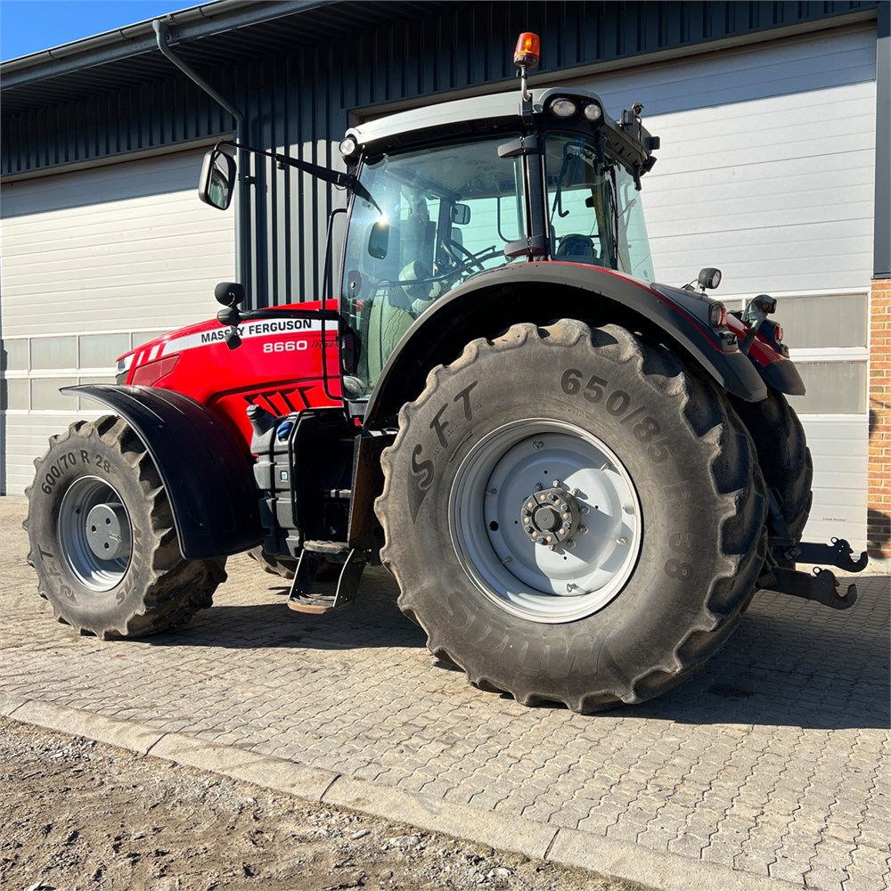 Tracteur Massey Ferguson 8660 Dyna VT – 305 ch – Année 2013 – 9 200 heures