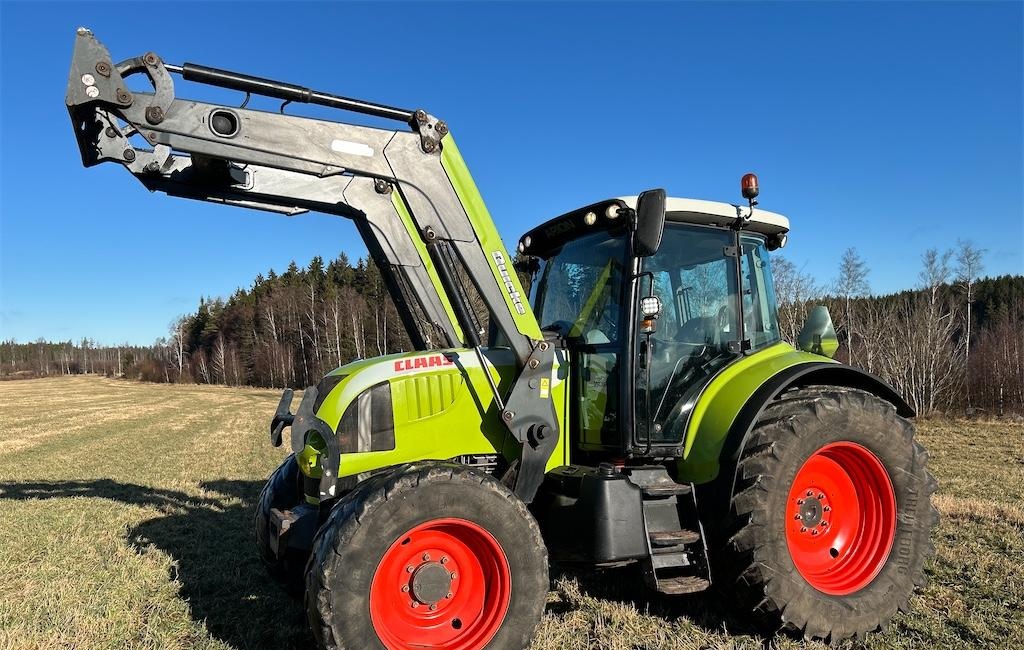CLAAS 630C Arion avec chargeur – 154 ch – 2011 – 6 199 heures