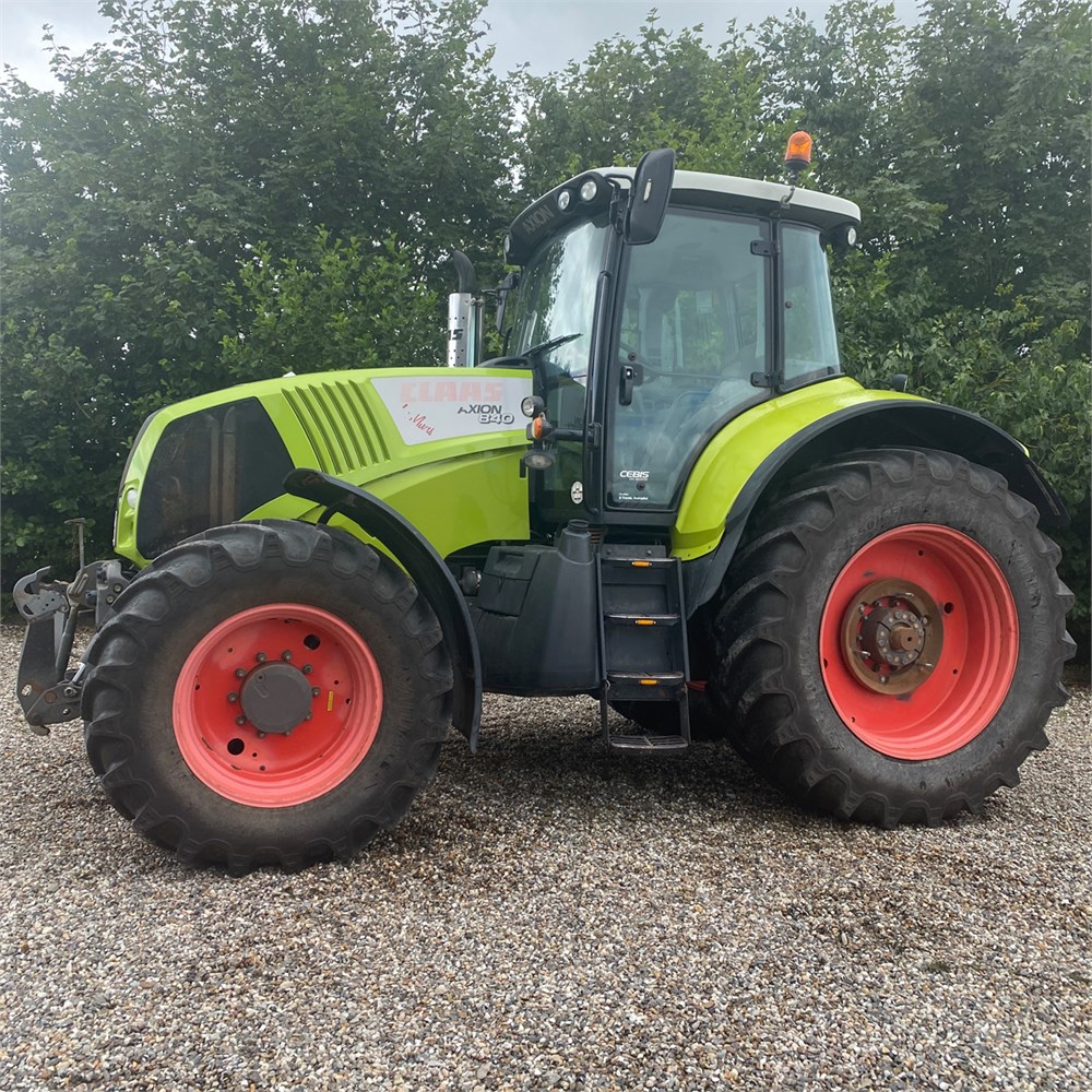 CLAAS Axion 840 – 240 ch – 2008 – 9 012 heures