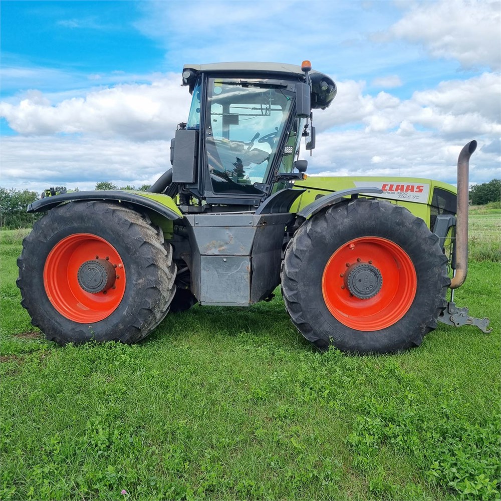 CLAAS Xerion 3300 TRAC VC – 305 ch – 2008 – 16 700 heures
