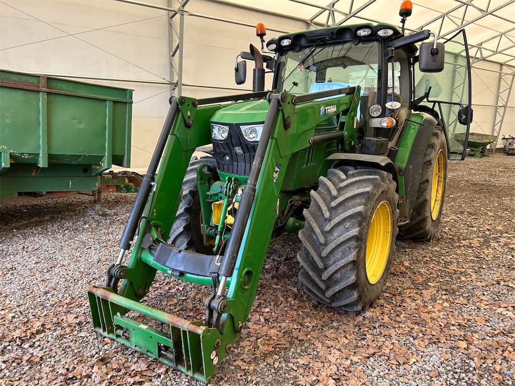 Tracteur agricole John Deere 6125R – 145 ch – 2013 – 5 398 h