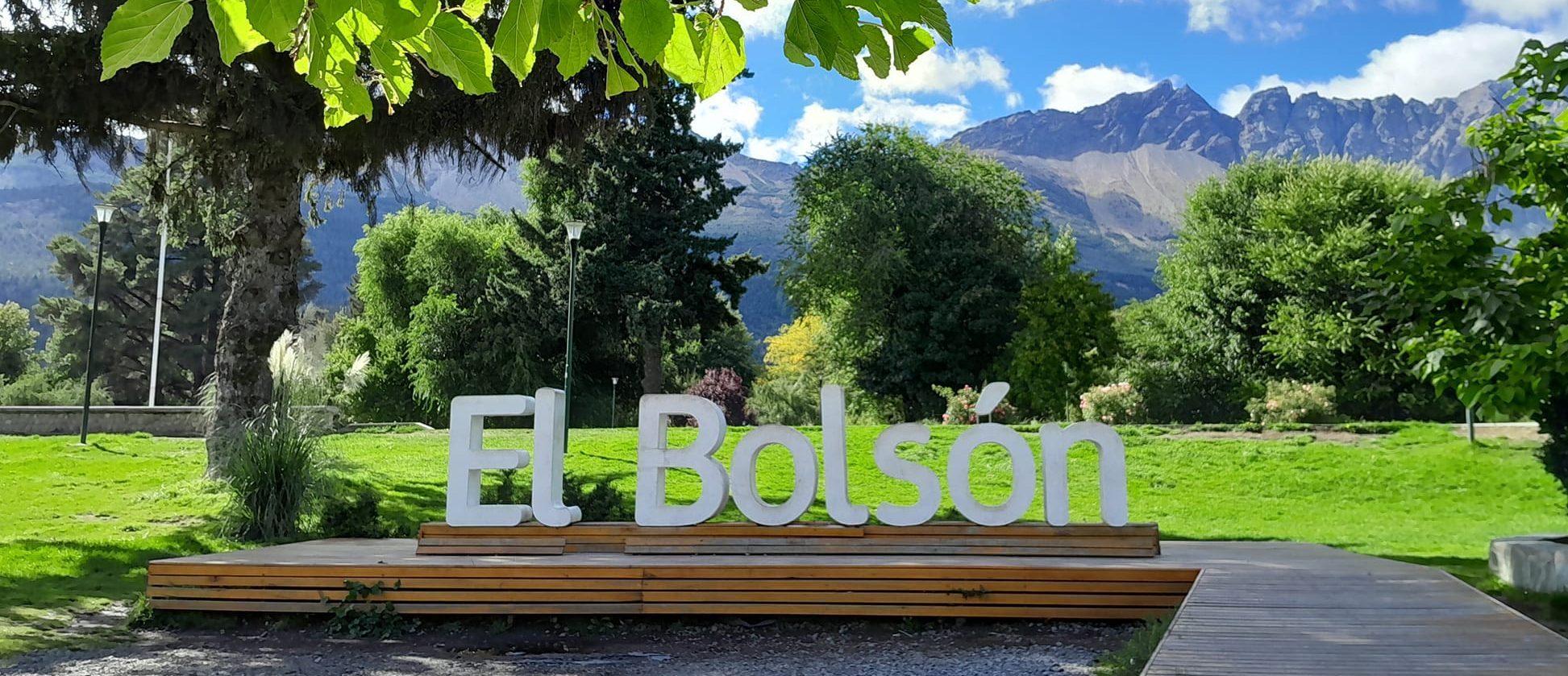 EL BOLSON Y LAGO PUELO