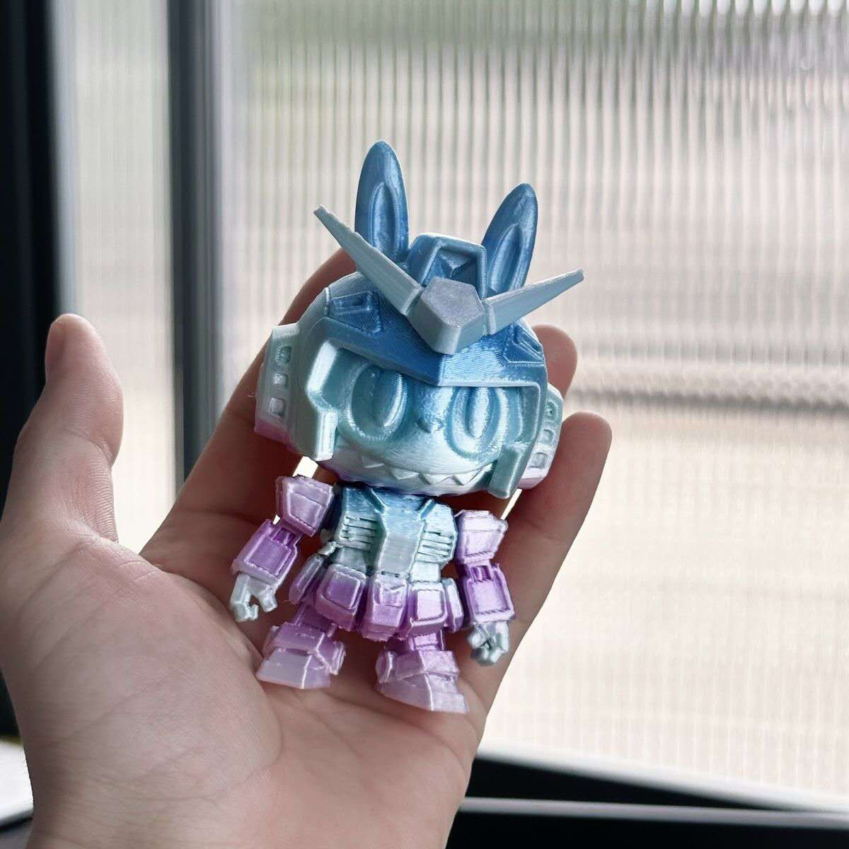 LABUBU Gundam Model Kit 8cm – Desktop Ornament