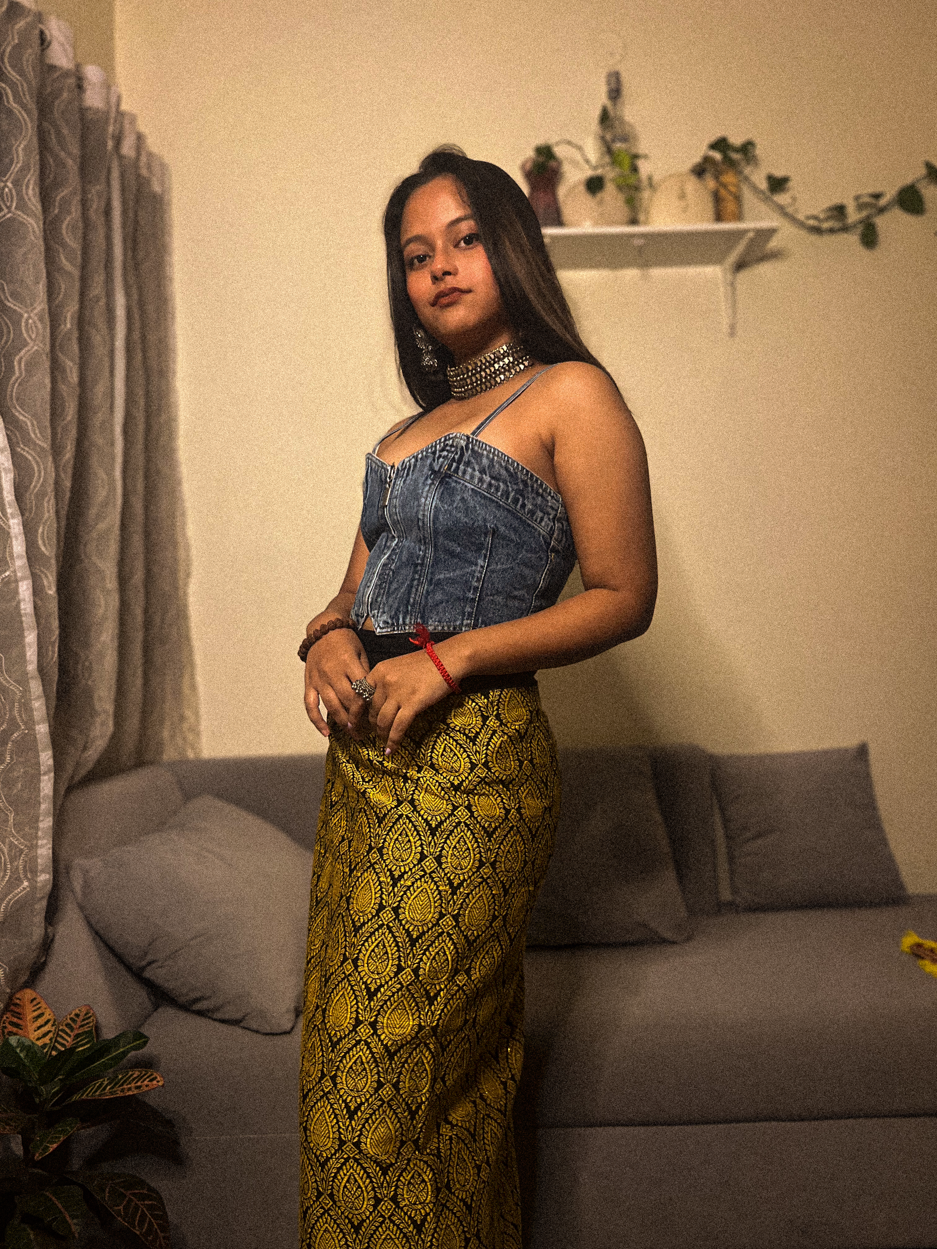 Saheli — Black Yellow