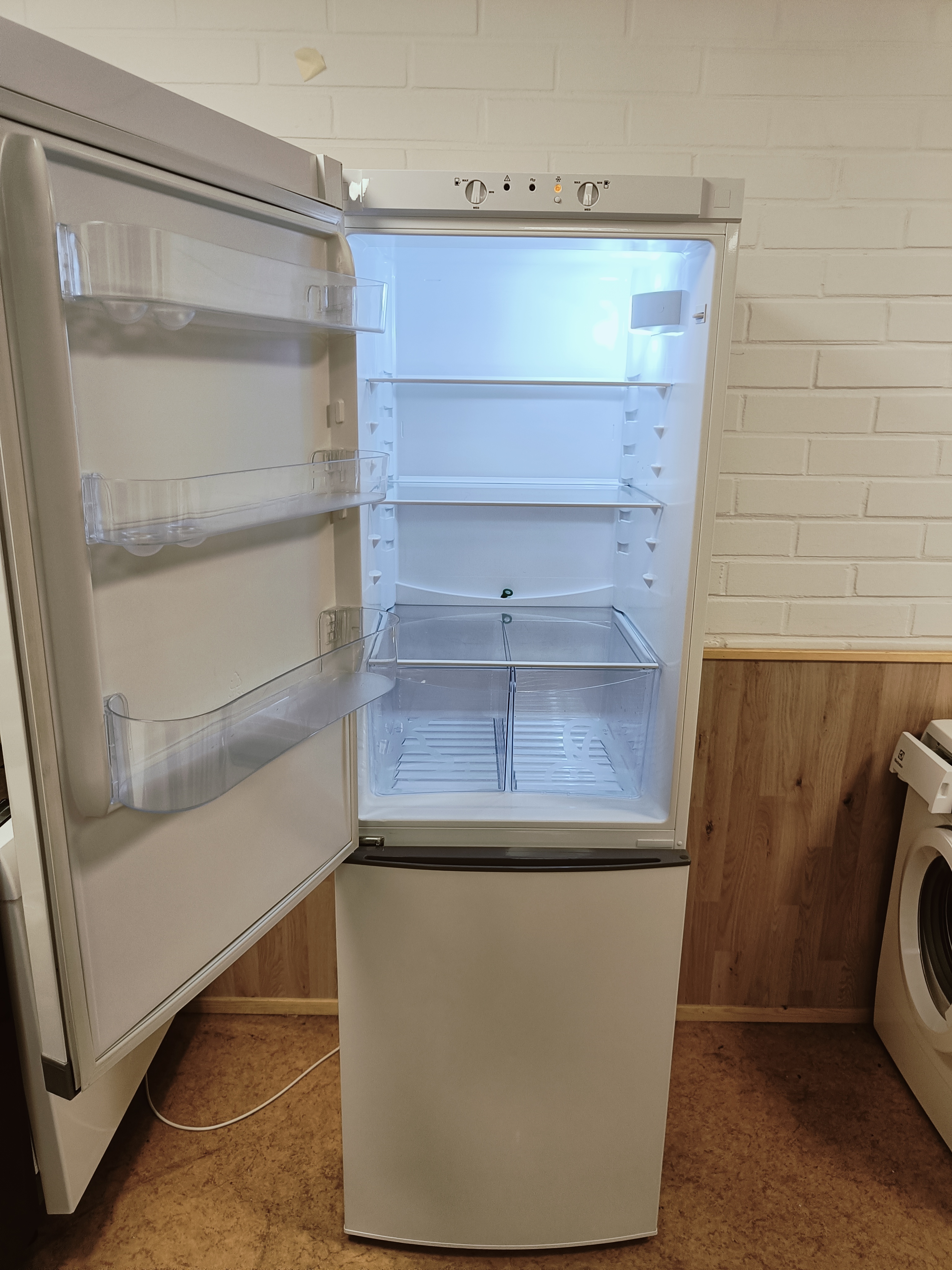 Rosenlew jääkaappipakastin 