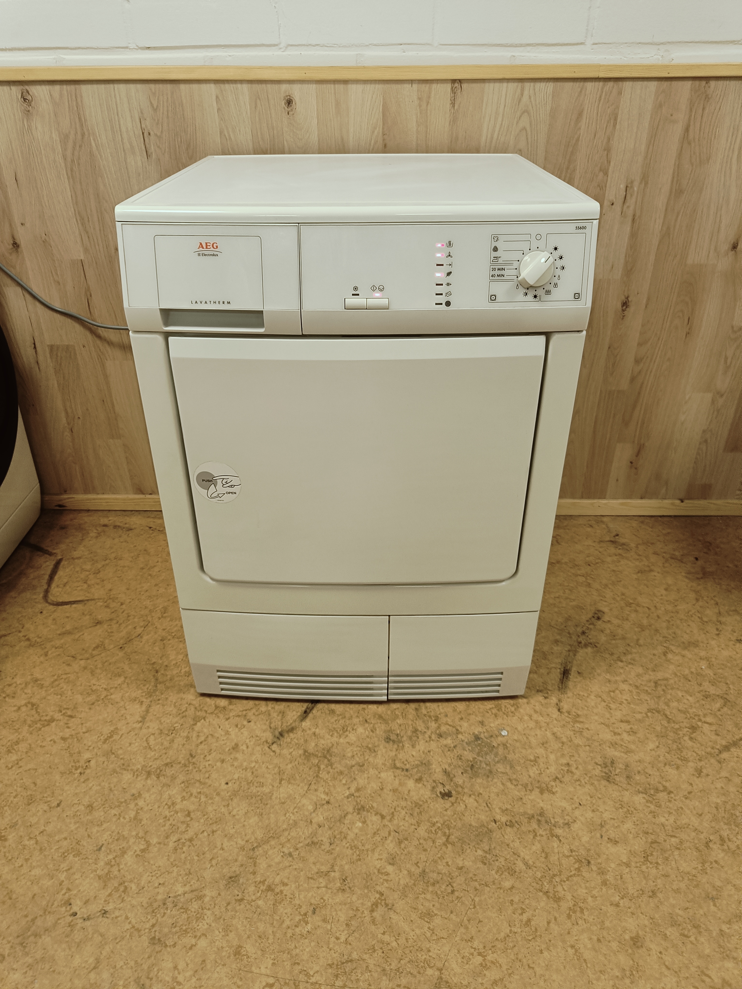 AEG 6kg kuivausrumpu 