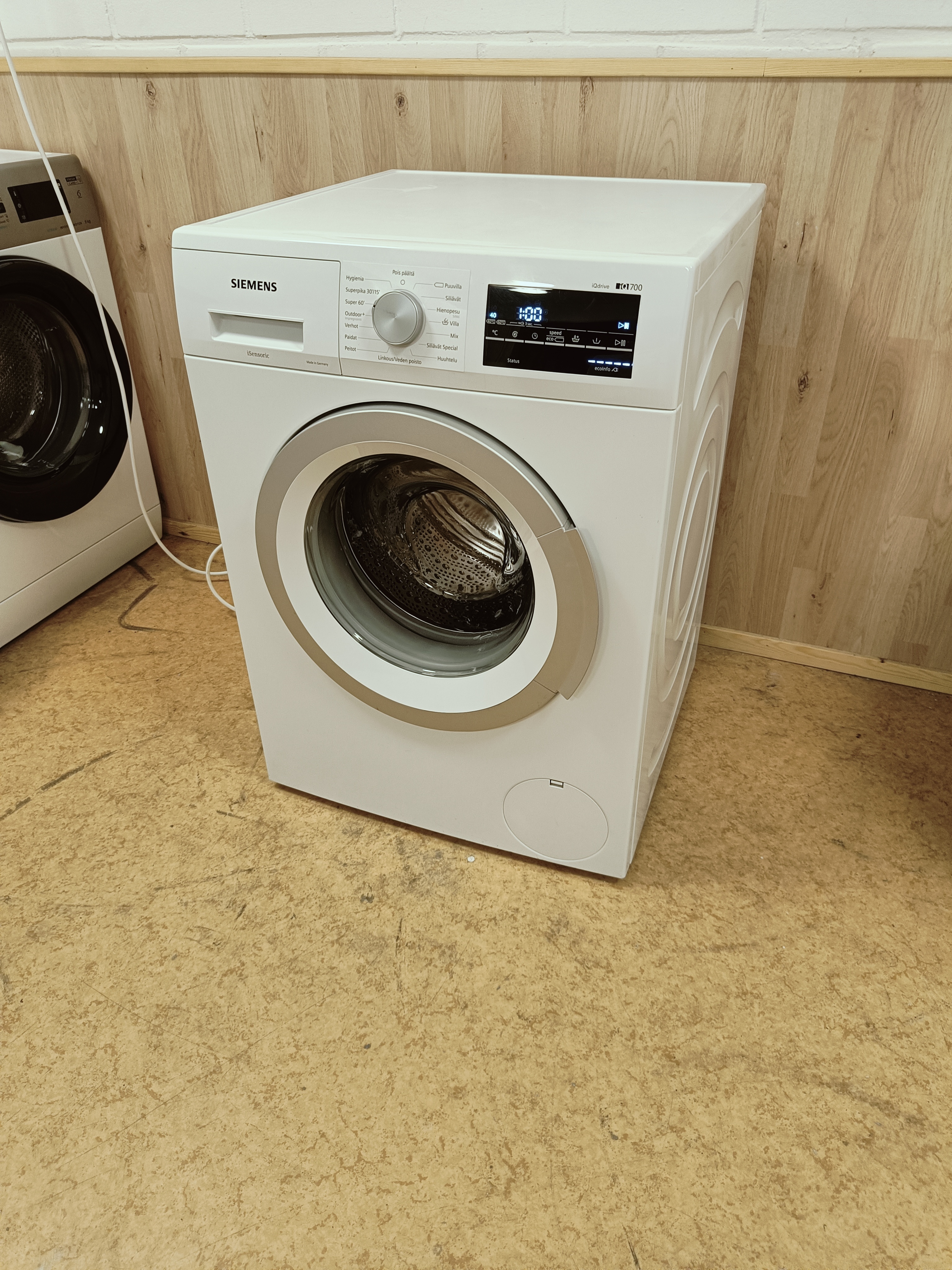 Siemens iQ700 8kg pesukone