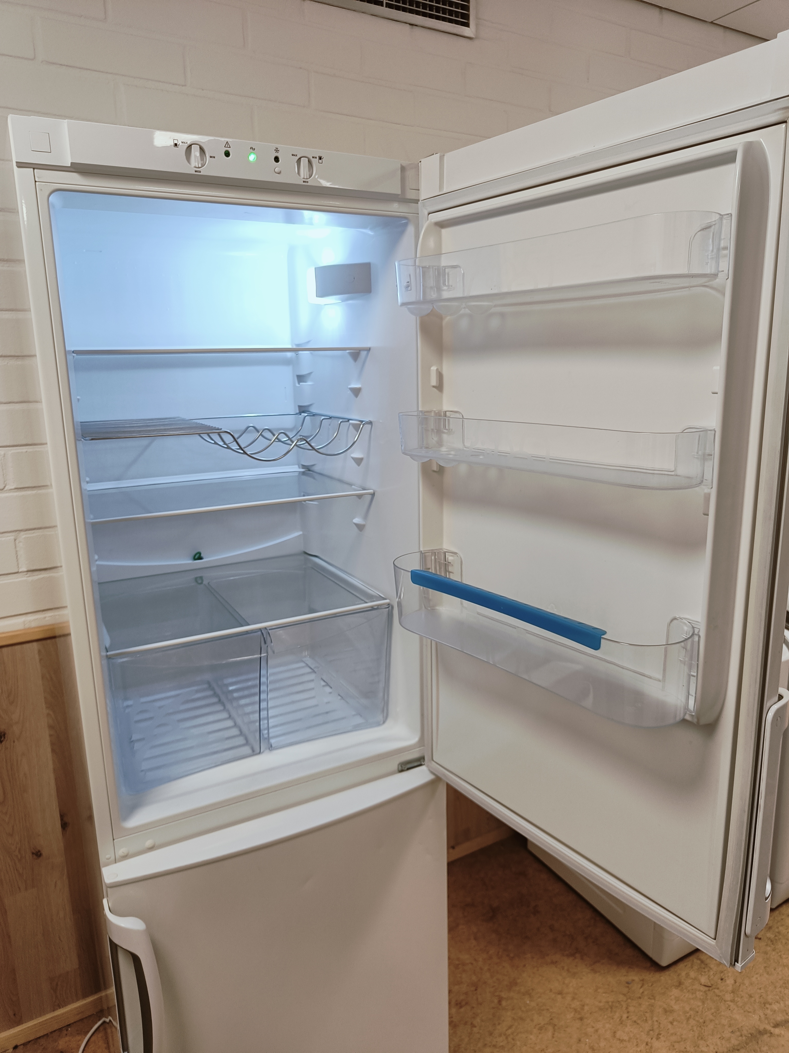 Rosenlew jääkaappipakastin