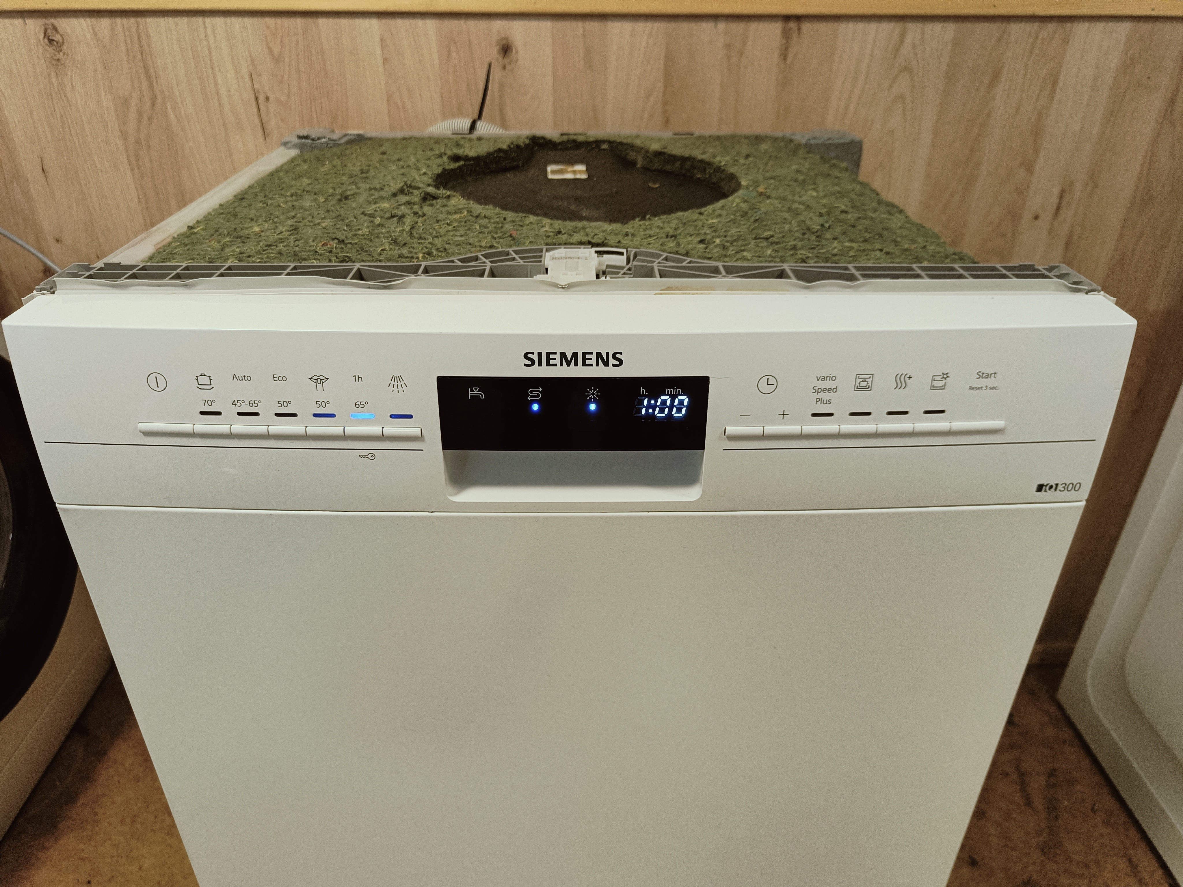 Siemens iQ300 60cm/3tasoinen tiskikone 